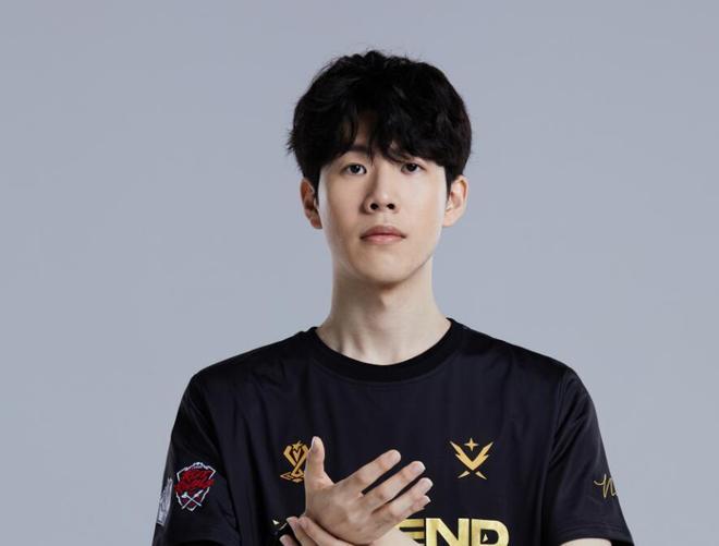 次专程飞往 次专程飞往