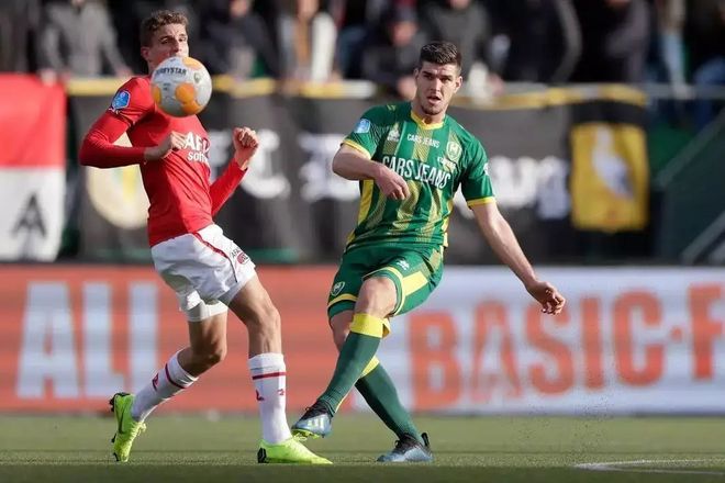 下滑至第9 下滑至第9